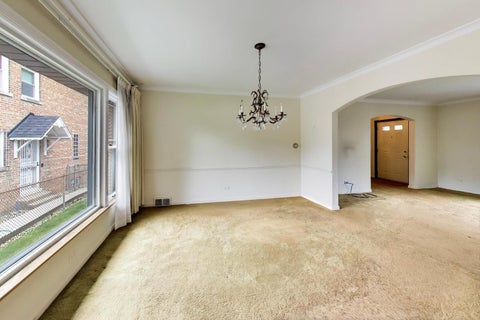 Tiny photo for 6247 N Leona Avenue, Chicago, IL 60646 (MLS # 12747647)