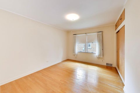 Tiny photo for 6247 N Leona Avenue, Chicago, IL 60646 (MLS # 12747647)