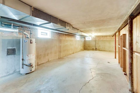 Tiny photo for 6247 N Leona Avenue, Chicago, IL 60646 (MLS # 12747647)