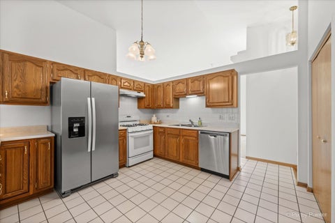 Tiny photo for 664 Mayfair Drive, Carol Stream, IL 60188 (MLS # 12764568)