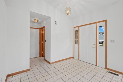 Tiny photo for 664 Mayfair Drive, Carol Stream, IL 60188 (MLS # 12764568)
