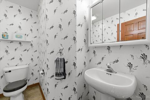 Tiny photo for 1107 Pember Circle, West Dundee, IL 60118 (MLS # 12597532)