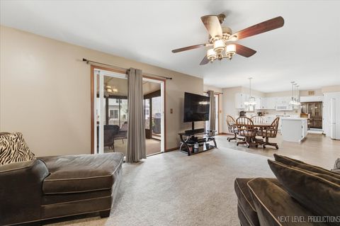 Tiny photo for 1107 Pember Circle, West Dundee, IL 60118 (MLS # 12597532)