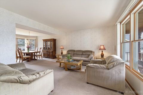 Tiny photo for 1107 Pember Circle, West Dundee, IL 60118 (MLS # 12597532)