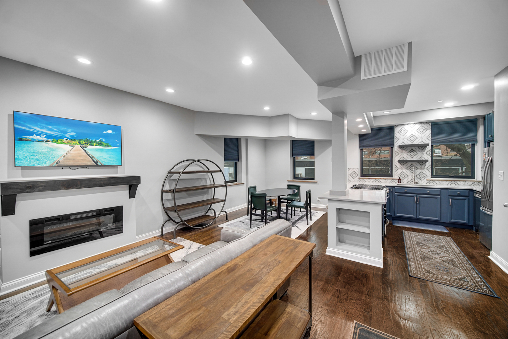 4938 S Drexel Boulevard 214R