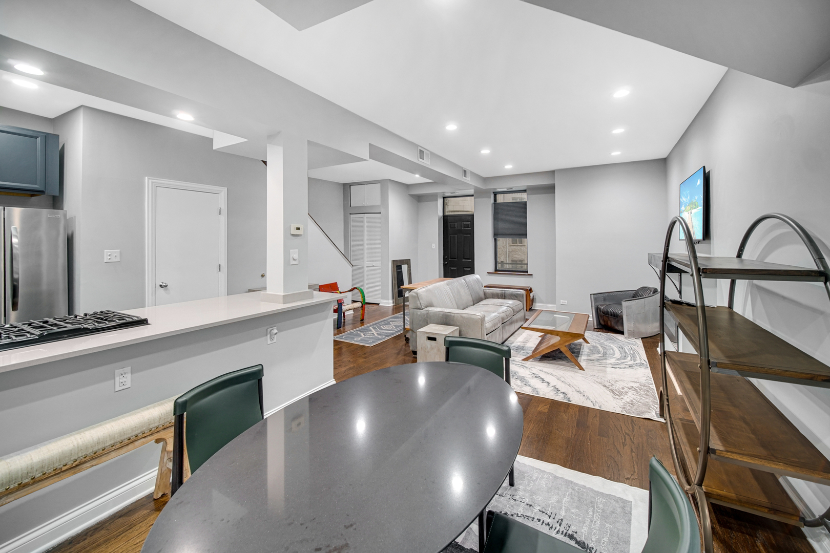4938 S Drexel Boulevard 214R