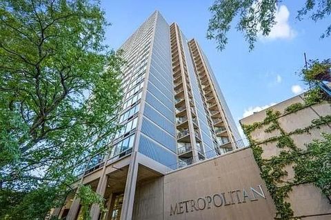 5320 N Sheridan Road 2301 Chicago IL 60640