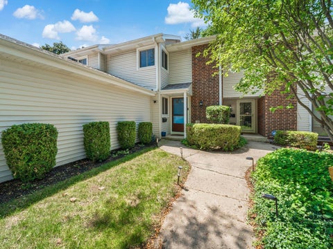 Tiny photo for 4S780 Pinehurst Drive, Naperville, IL 60563 (MLS # 12709720)