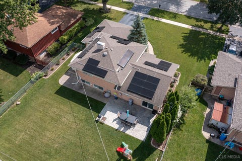 Tiny photo for Palatine, IL 60074 (MLS # 12709040)