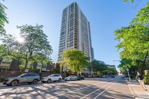 Photo of 1455 N Sandburg Terrace #2907B, Chicago, IL 60610 (MLS # 12532223)