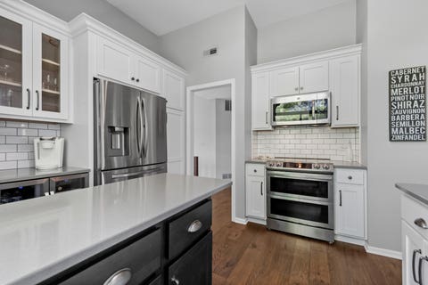Tiny photo for 752 SHORELINE Road #1077, Lake Barrington, IL 60010 (MLS # 12688858)
