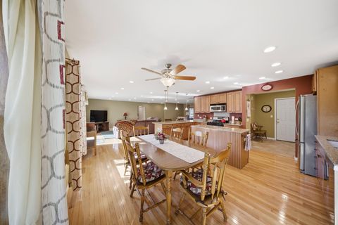 Tiny photo for 101 Clearmont Drive, Elk Grove Village, IL 60007 (MLS # 12505960)