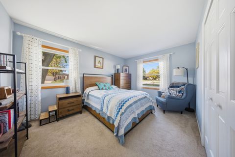 Tiny photo for 101 Clearmont Drive, Elk Grove Village, IL 60007 (MLS # 12505960)