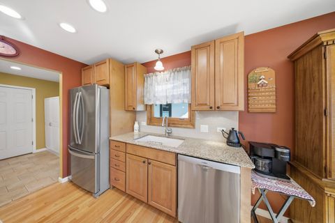 Tiny photo for 101 Clearmont Drive, Elk Grove Village, IL 60007 (MLS # 12505960)