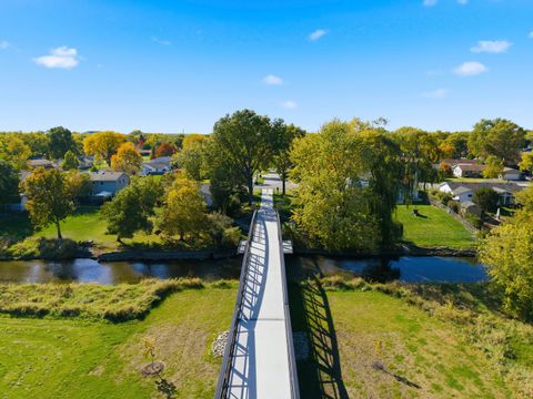 Tiny photo for 101 Clearmont Drive, Elk Grove Village, IL 60007 (MLS # 12505960)