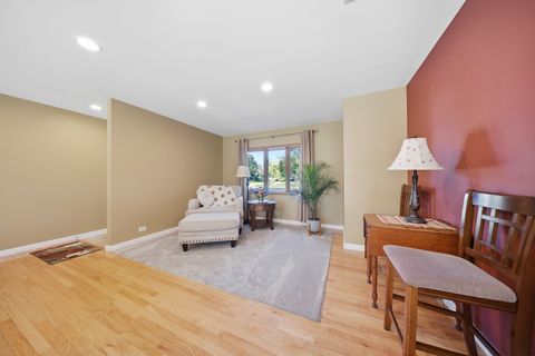 Tiny photo for 101 Clearmont Drive, Elk Grove Village, IL 60007 (MLS # 12505960)