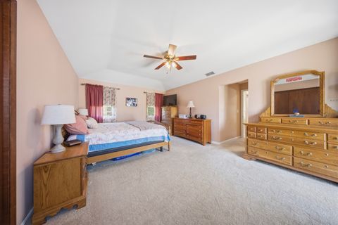 Tiny photo for 101 Clearmont Drive, Elk Grove Village, IL 60007 (MLS # 12505960)