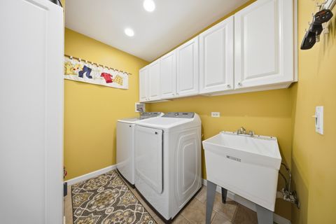 Tiny photo for 101 Clearmont Drive, Elk Grove Village, IL 60007 (MLS # 12505960)