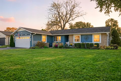 Tiny photo for 101 Clearmont Drive, Elk Grove Village, IL 60007 (MLS # 12505960)