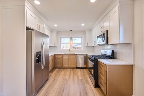 Tiny photo for 4232 W 109th Street, Oak Lawn, IL 60453 (MLS # 12585126)