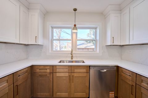 Tiny photo for 4232 W 109th Street, Oak Lawn, IL 60453 (MLS # 12585126)