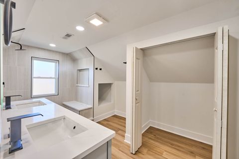 Tiny photo for 4232 W 109th Street, Oak Lawn, IL 60453 (MLS # 12585126)