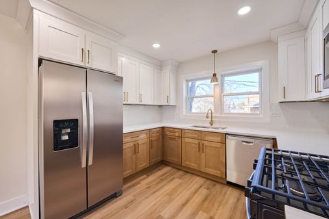 Tiny photo for 4232 W 109th Street, Oak Lawn, IL 60453 (MLS # 12585126)