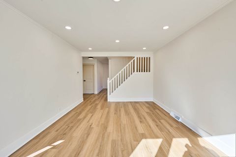 Tiny photo for 4232 W 109th Street, Oak Lawn, IL 60453 (MLS # 12585126)