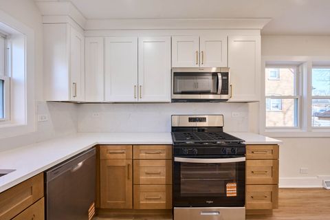 Tiny photo for 4232 W 109th Street, Oak Lawn, IL 60453 (MLS # 12585126)