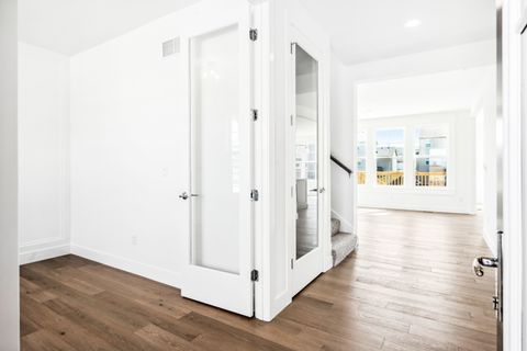 Tiny photo for 5017 Finlen Lane, Bloomington, IL 61705 (MLS # 12333721)