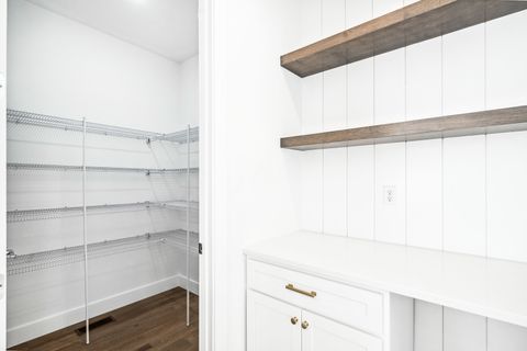 Tiny photo for 5017 Finlen Lane, Bloomington, IL 61705 (MLS # 12333721)