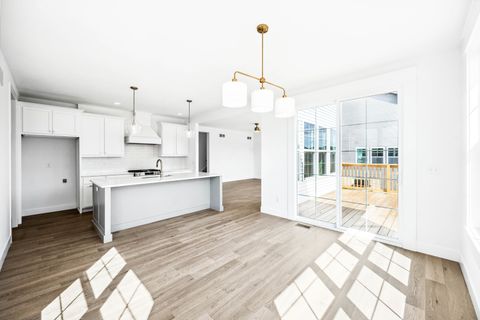 Tiny photo for 5017 Finlen Lane, Bloomington, IL 61705 (MLS # 12333721)