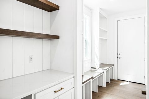 Tiny photo for 5017 Finlen Lane, Bloomington, IL 61705 (MLS # 12333721)