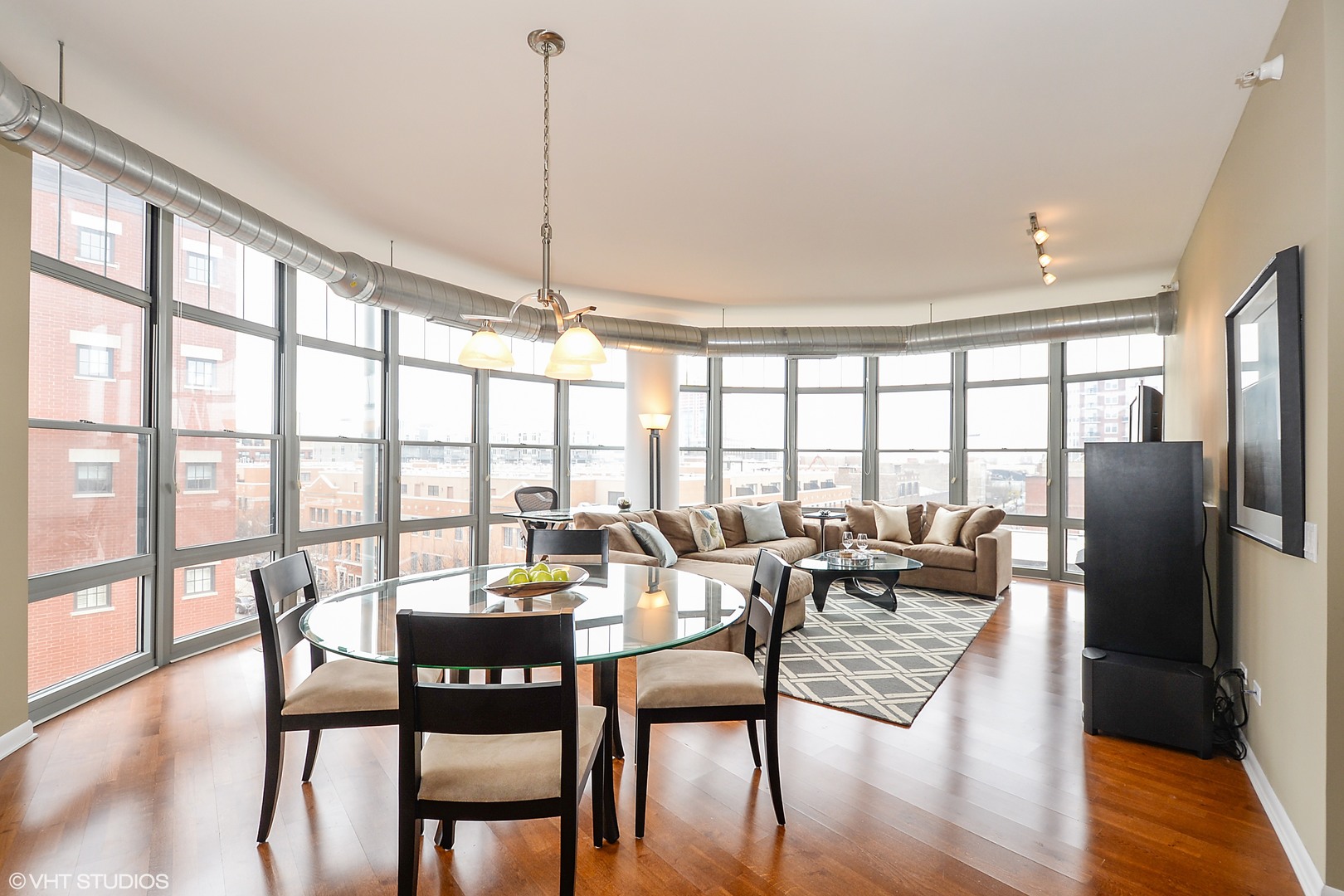 1200 W Monroe Street 508