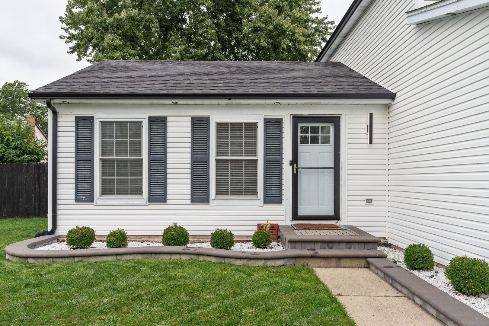 28 Dennison Drive