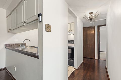 Tiny photo for 13911 James Drive #1005, Crestwood, IL 60418 (MLS # 12603221)