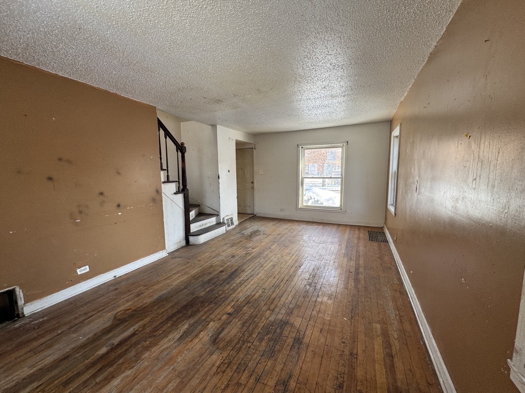 9926 S Luella Avenue