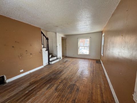 Tiny photo for 9926 S Luella Avenue, Chicago, IL 60617 (MLS # 12528412)