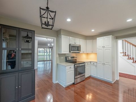 Tiny photo for 245 Timber Ridge Lane #245, Lake Barrington, IL 60010 (MLS # 12516266)