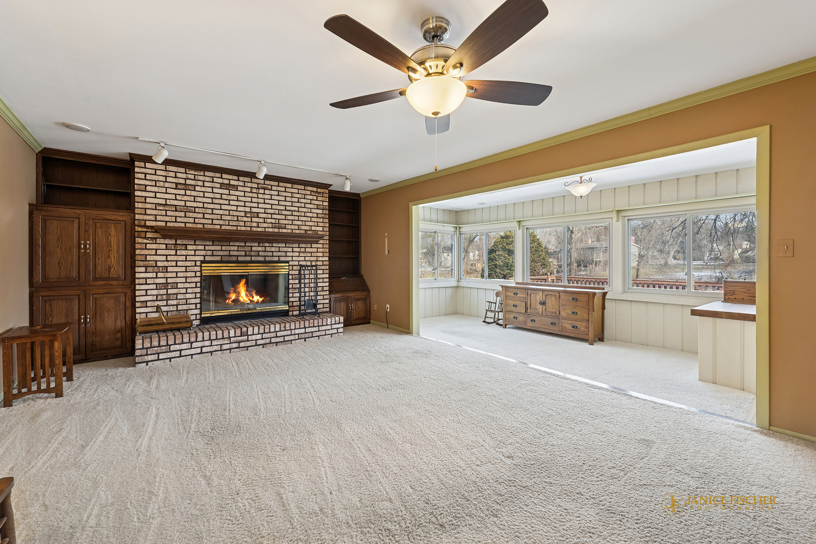 1402 N Millstream Drive