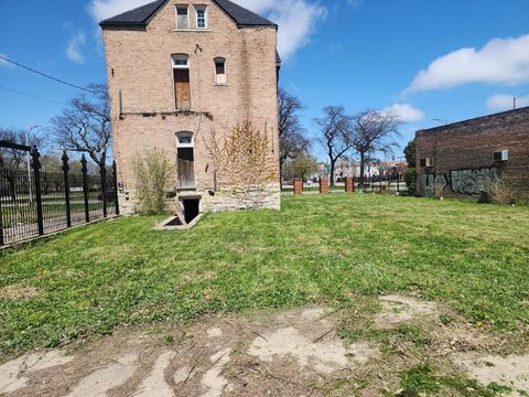 Tiny photo for 311 W Garfield Boulevard, Chicago, IL 60621 (MLS # 12404060)