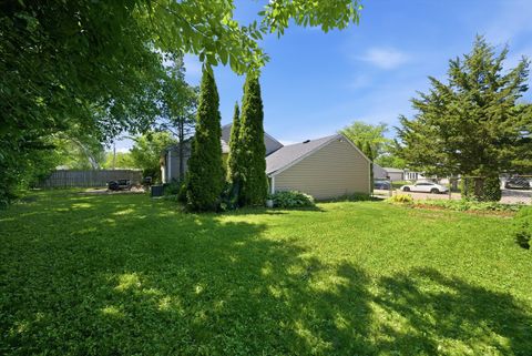 Tiny photo for Streamwood, IL 60107 (MLS # 12658578)