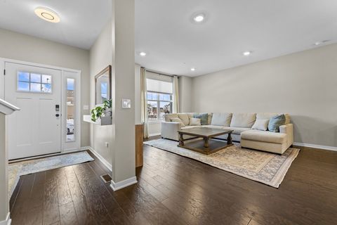 Tiny photo for 249 Hoffmann Drive, Buffalo Grove, IL 60089 (MLS # 12546175)