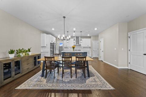 Tiny photo for 249 Hoffmann Drive, Buffalo Grove, IL 60089 (MLS # 12546175)