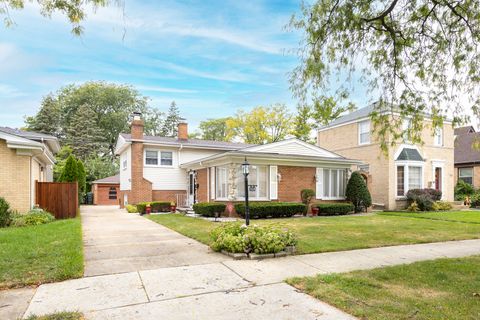 A home in Park Ridge