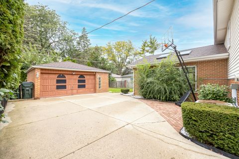 A home in Park Ridge