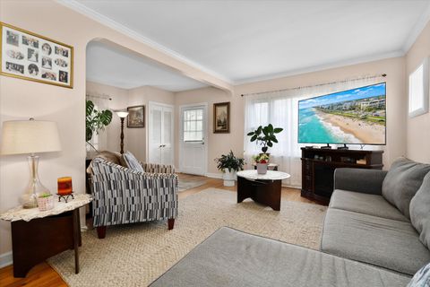 Tiny photo for 2318 N 73rd Avenue, Elmwood Park, IL 60707 (MLS # 12487543)