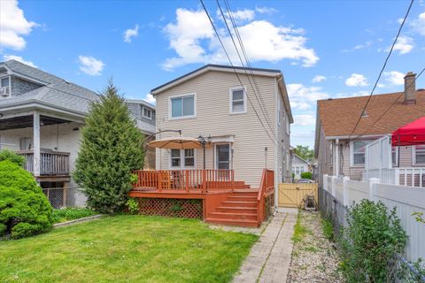 Tiny photo for 2318 N 73rd Avenue, Elmwood Park, IL 60707 (MLS # 12487543)