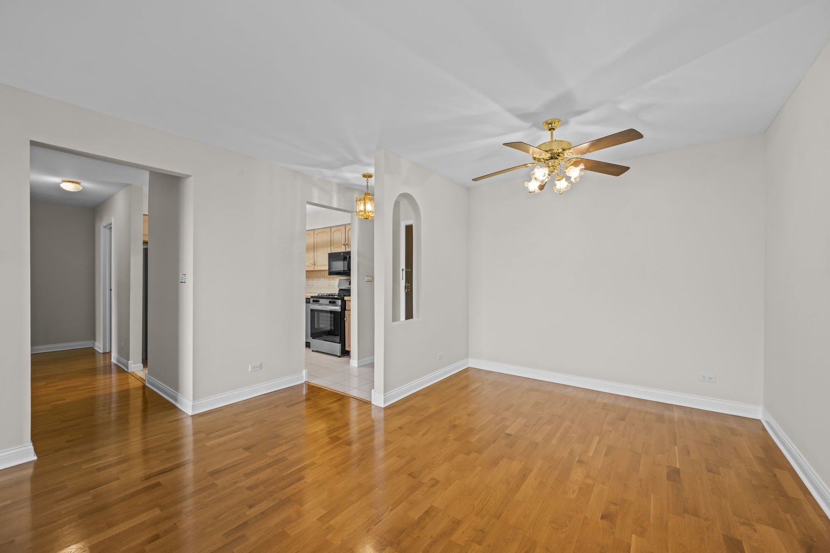 2100 Valencia Drive 308B