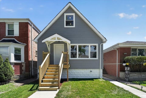Tiny photo for 10103 S Aberdeen Street, Chicago, IL 60643 (MLS # 12660120)